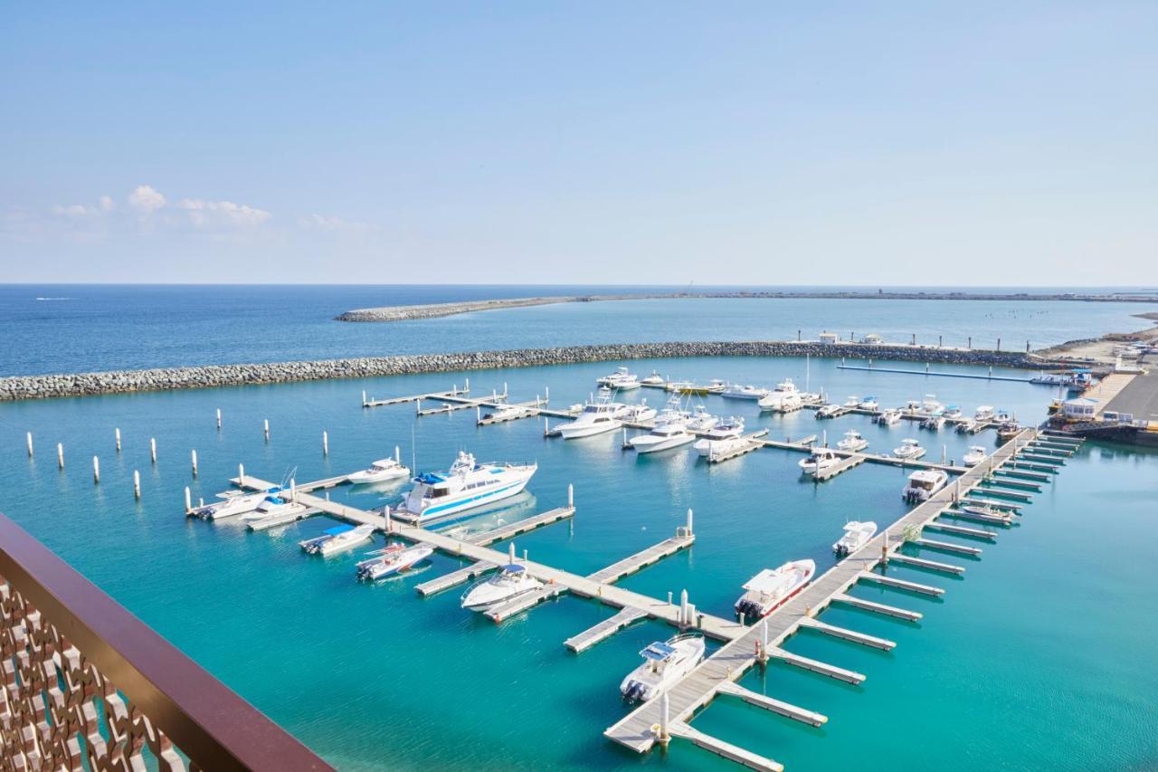 Al Bahar Hotel & Resort Fujairah Buitenkant foto Marina at the Atlantis Paradise Island