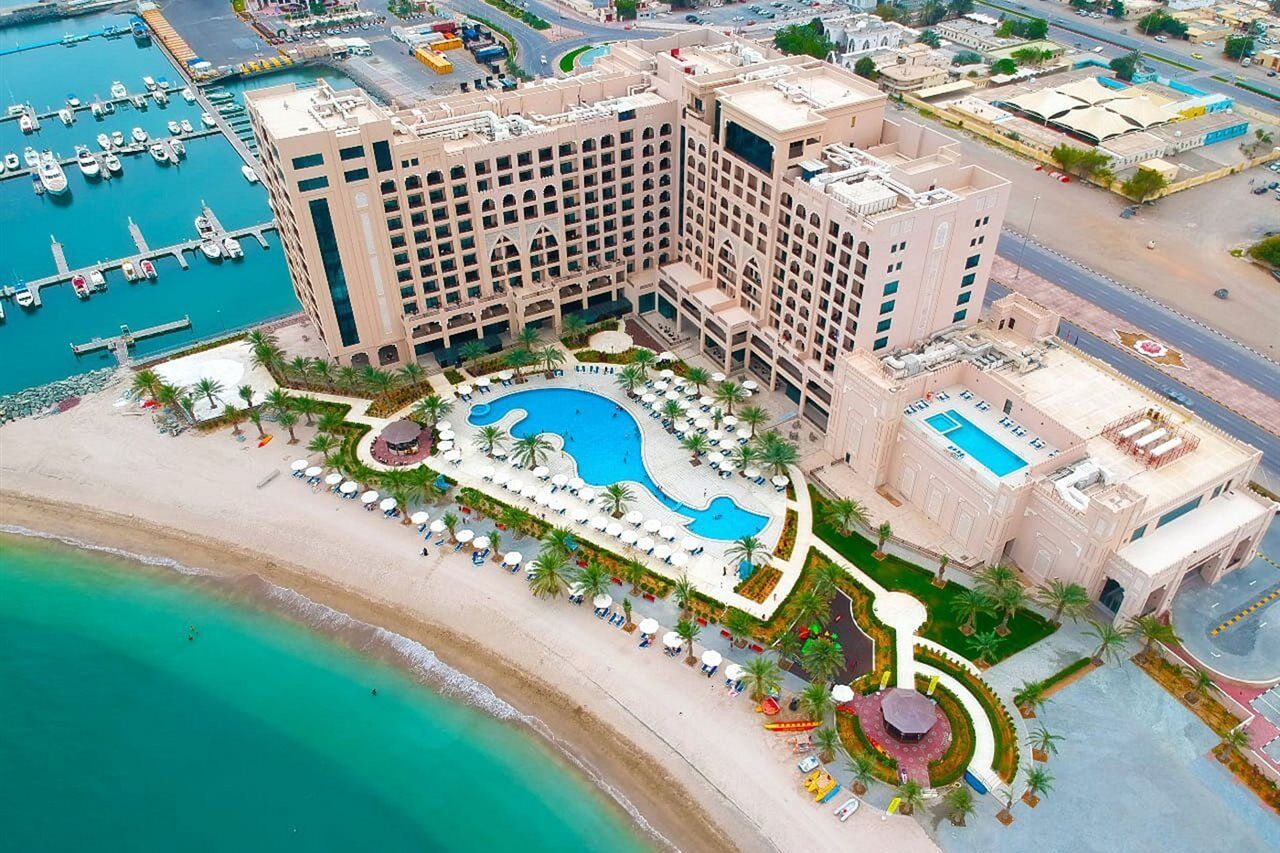 Al Bahar Hotel & Resort Fujairah Buitenkant foto The Palm Beach Hotel
